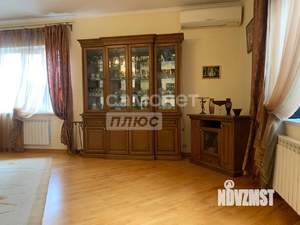 Дом 224м², 2-этажный, участок 5 сот.  