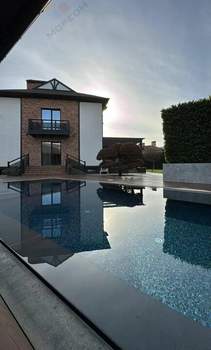 Дом 443м&sup2;, 2-этажный, участок 20 сот.  