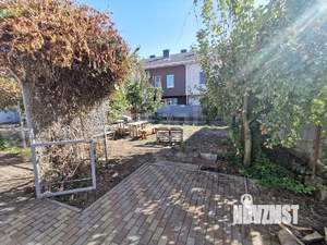 Дом 196м&sup2;, 2-этажный, участок 8 сот.  