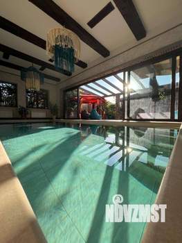 Дом 379м&sup2;, 1-этажный, участок 12 сот.  