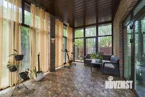 Дом 270м², 2-этажный, участок 10 сот.  