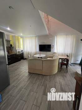 Дом 135м&sup2;, 2-этажный, участок 6 сот.  