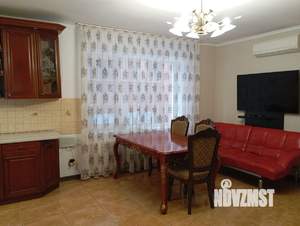 Дом 199м&sup2;, 2-этажный, участок 3 сот.  