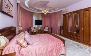 Дом 515м&sup2;, 2-этажный, участок 8 сот.  