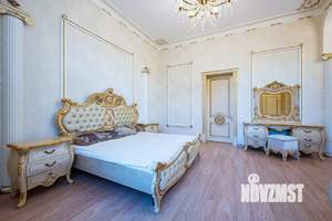 Дом 500м², 2-этажный, участок 8 сот.  