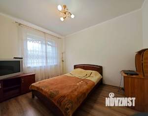 Дом 100м&sup2;, 1-этажный, участок 8 сот.  