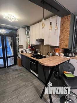 Дом 52м&sup2;, 2-этажный, участок 1 сот.  