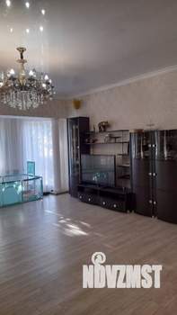 Дом 320м², 2-этажный, участок 10 сот.  