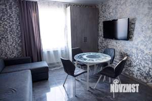 Дом 71м&sup2;, 2-этажный, участок 4 сот.  