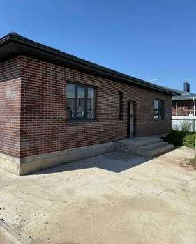 Дом 180м&sup2;, 1-этажный, участок 7 сот.  