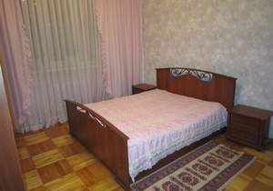 Дом 450м², 3-этажный, участок 6 сот.  