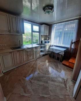 Дом 77м&sup2;, 2-этажный, участок 4 сот.  