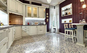 Дом 301м&sup2;, 2-этажный, участок 7 сот.  