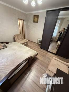 Дом 93м&sup2;, 2-этажный, участок 6 сот.  