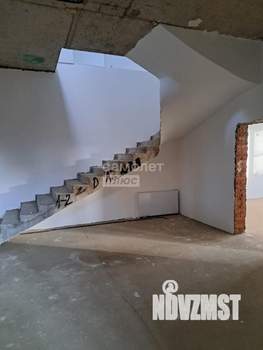 Дом 350м², 2-этажный, участок 10 сот.  