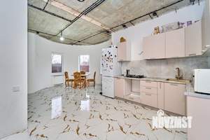 Дом 168м&sup2;, 2-этажный, участок 10 сот.  