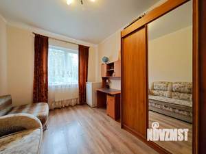 Дом 100м&sup2;, 1-этажный, участок 8 сот.  