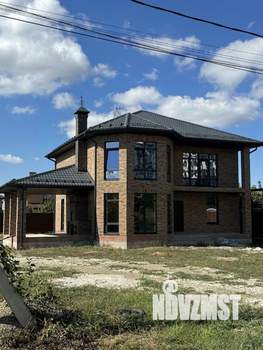 Коттедж 237м², 2-этажный, участок 10 сот.  
