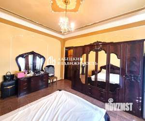 Дом 289м&sup2;, 2-этажный, участок 4 сот.  