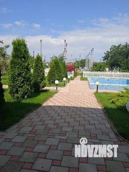 Коттедж 304м², 2-этажный, участок 10 сот.  