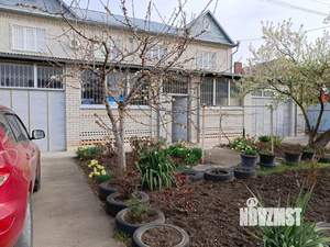 Дом 1000м&sup2;, 2-этажный, участок 12 сот.  