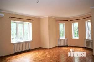 Дом 313м², 2-этажный, участок 11 сот.  