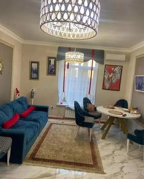 Дом 135м&sup2;, 2-этажный, участок 3 сот.  