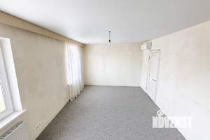 Дом 233м&sup2;, 2-этажный, участок 6 сот.  