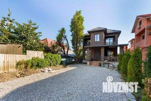 Дом 227м&sup2;, 3-этажный, участок 5 сот.  