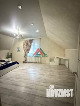 Дом 134м&sup2;, 2-этажный, участок 3 сот.  