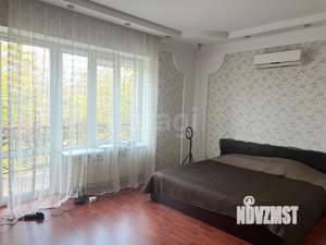 Дом 170м&sup2;, 2-этажный, участок 8 сот.  