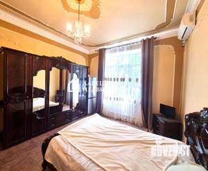 Дом 289м&sup2;, 2-этажный, участок 4 сот.  