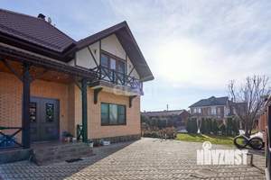 Дом 218м², 2-этажный, участок 10 сот.  