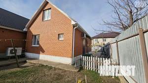 Дом 110м&sup2;, 2-этажный, участок 3 сот.  