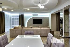 Дом 296м², 2-этажный, участок 7 сот.  