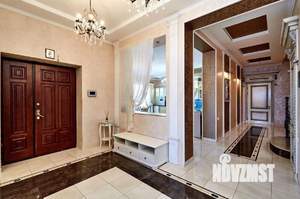 Дом 412м&sup2;, 3-этажный, участок 6 сот.  