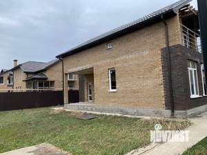 Дом 181м&sup2;, 2-этажный, участок 5 сот.  