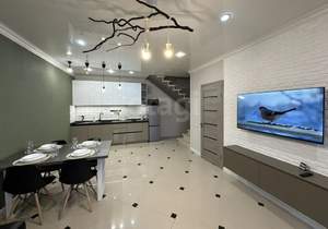 Дом 162м&sup2;, 2-этажный, участок 6 сот.  