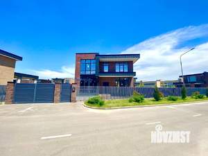 Коттедж 178м&sup2;, 2-этажный, участок 7 сот.  