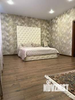 Дом 564м&sup2;, 2-этажный, участок 817 сот.  