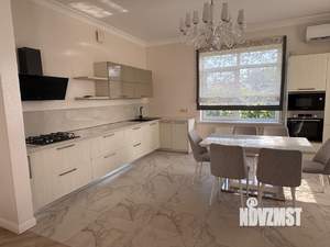 Дом 160м², 2-этажный, участок 5 сот.  