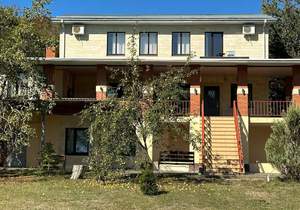 Дом 330м², 2-этажный, участок 35 сот.  