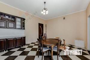 Дом 341м², 2-этажный, участок 8 сот.  