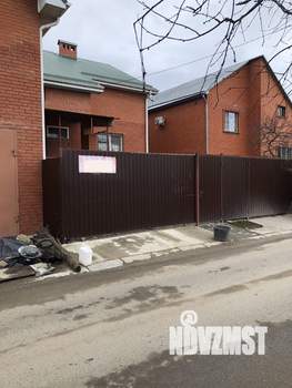 Коттедж 420м&sup2;, 3-этажный, участок 4 сот.  