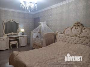 Дом 185м², 2-этажный, участок 6 сот.  