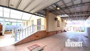 Дом 400м&sup2;, 2-этажный, участок 10 сот.  