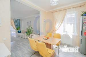 Дом 154м&sup2;, 2-этажный, участок 4 сот.  