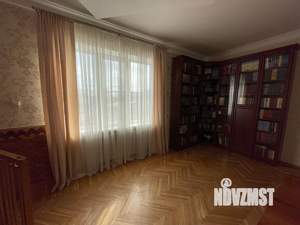 Дом 220м², 2-этажный, участок 9 сот.  