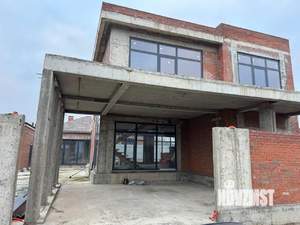 Дом 230м&sup2;, 2-этажный, участок 6 сот.  