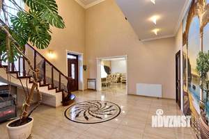 Дом 280м&sup2;, 2-этажный, участок 5 сот.  